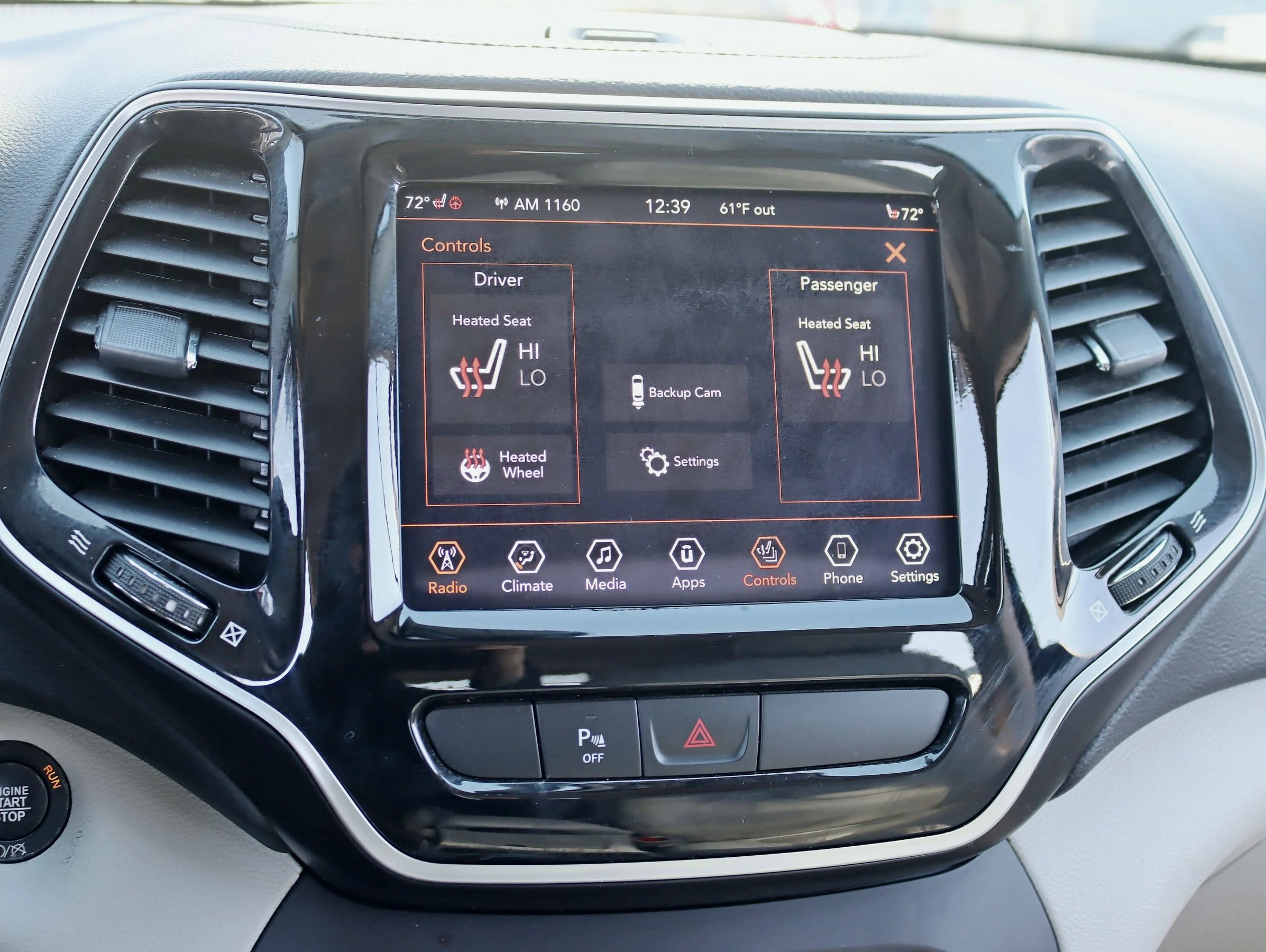 Used 2019 Jeep Cherokee Limited AWD/4WD image 23