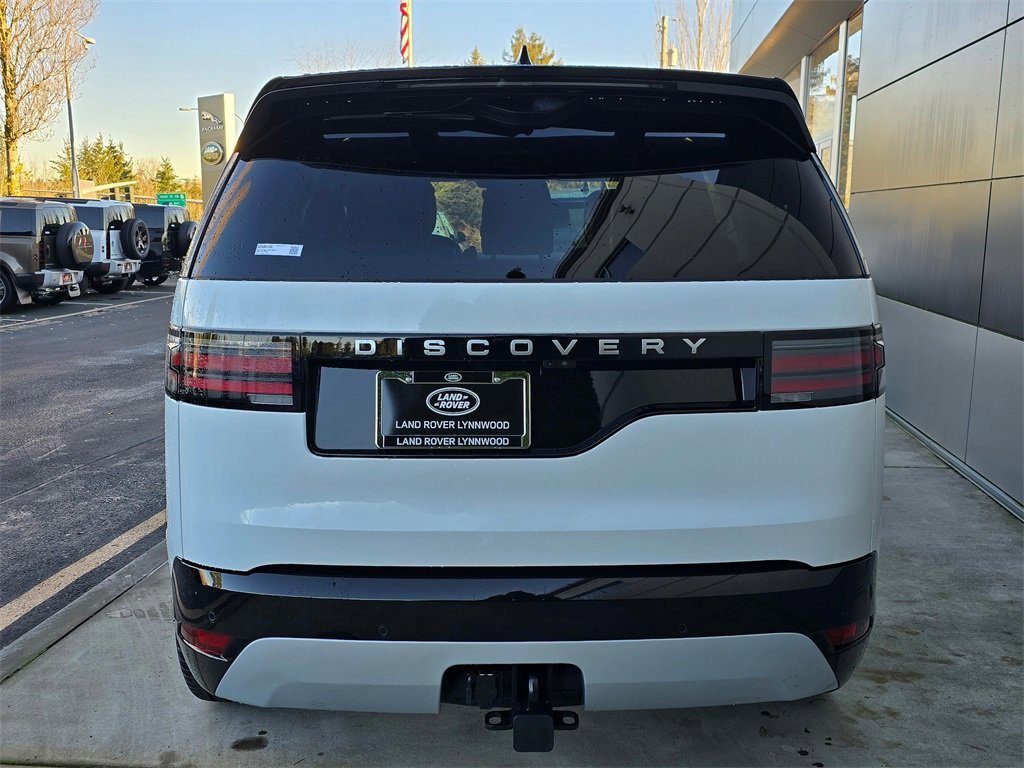 New 2025 Land Rover Discovery Metropolitan Edition image 6