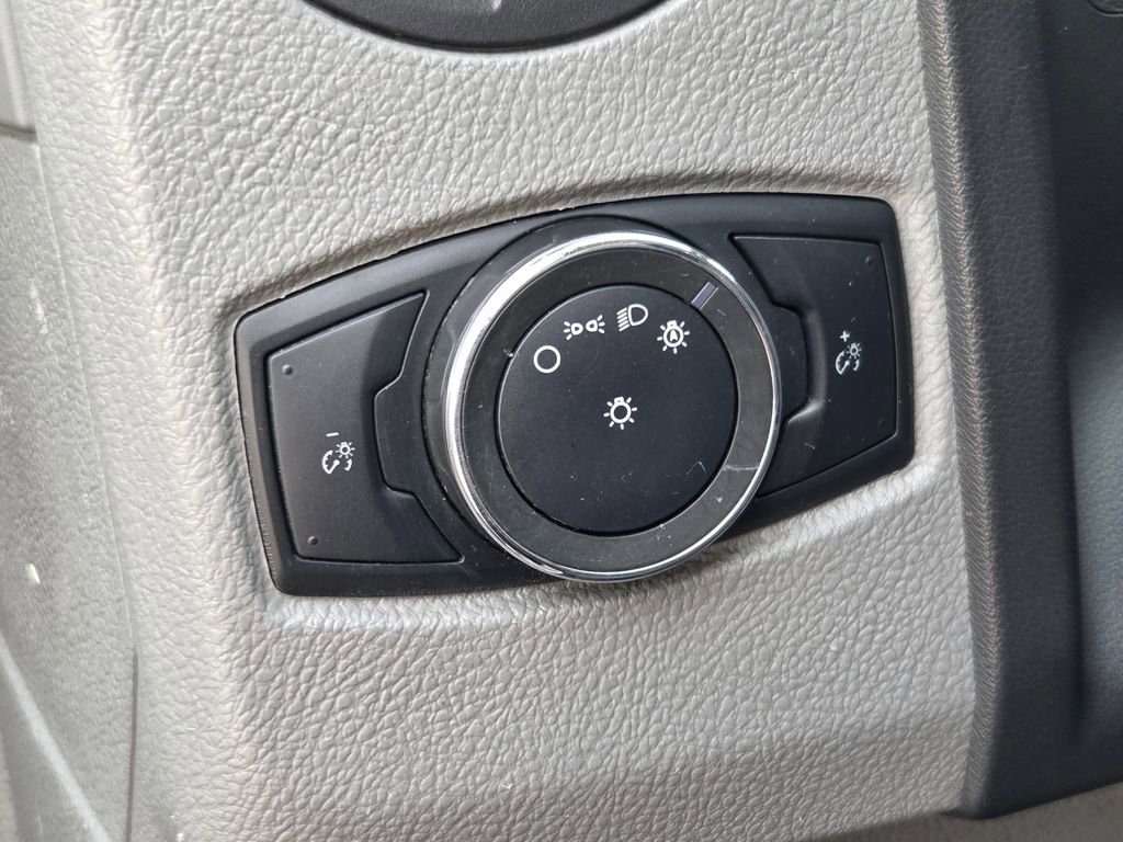 Used 2021 Ford E-350 and Econoline 350 Super Duty image 20