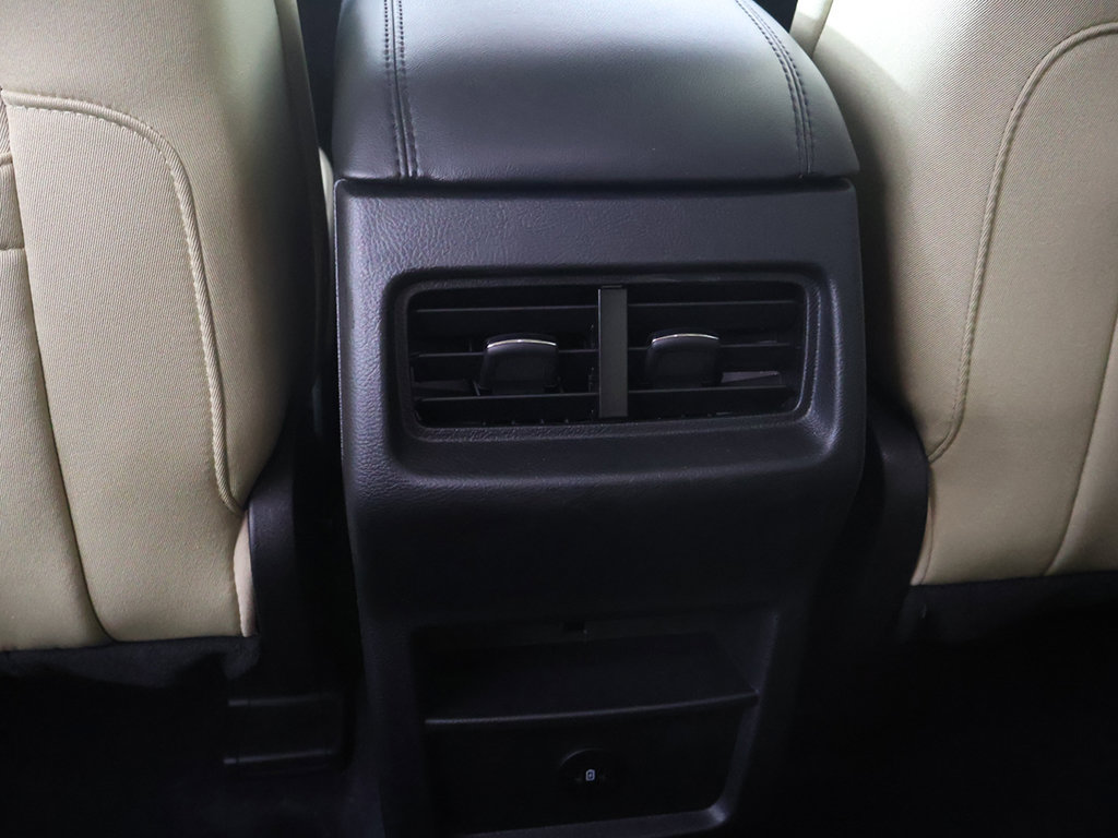Used 2024 Ford Edge SE AWD/4WD image 43