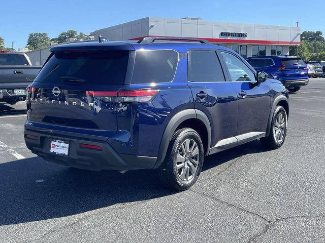 Used 2025 Nissan Pathfinder SV FWD image 12