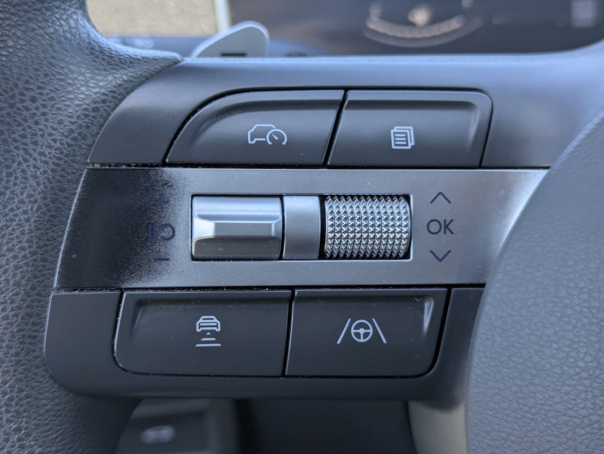 Used 2024 Hyundai Sonata SEL FWD image 13