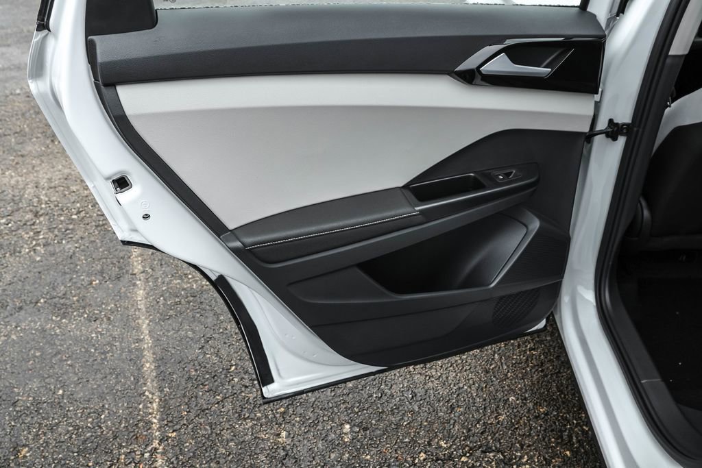 New 2026 Volkswagen Taos S image 30