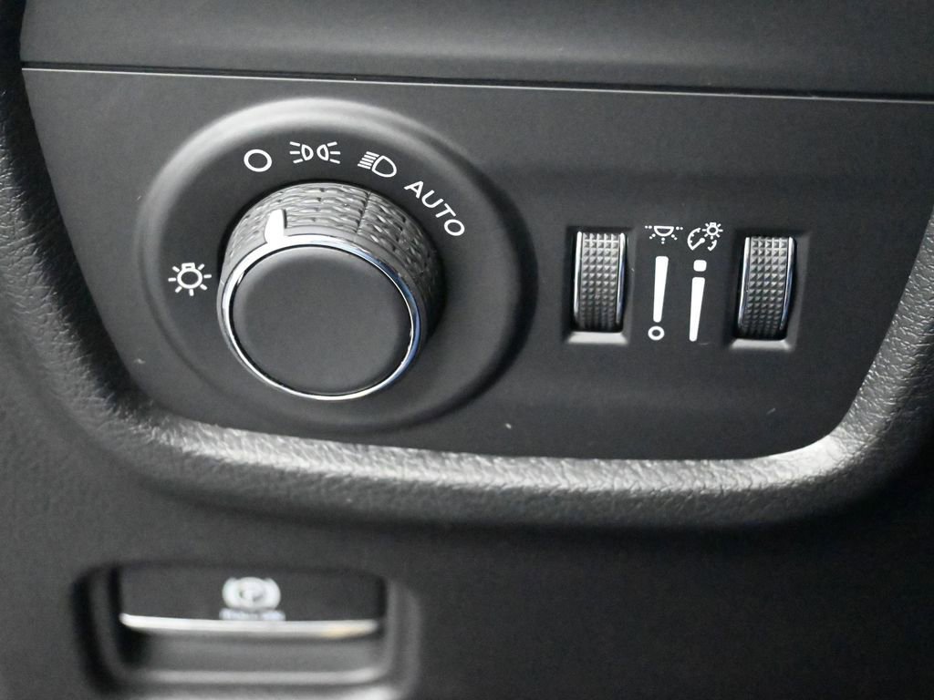 New 2026 Jeep Grand Cherokee Laredo image 27
