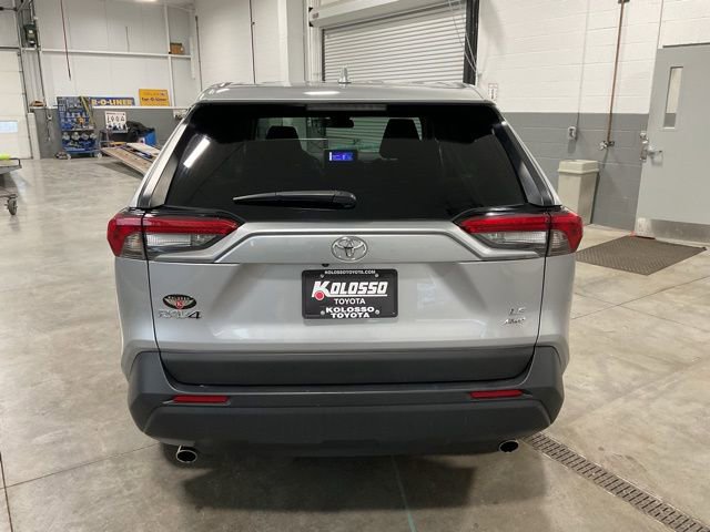 Used 2024 Toyota RAV4 LE image 5
