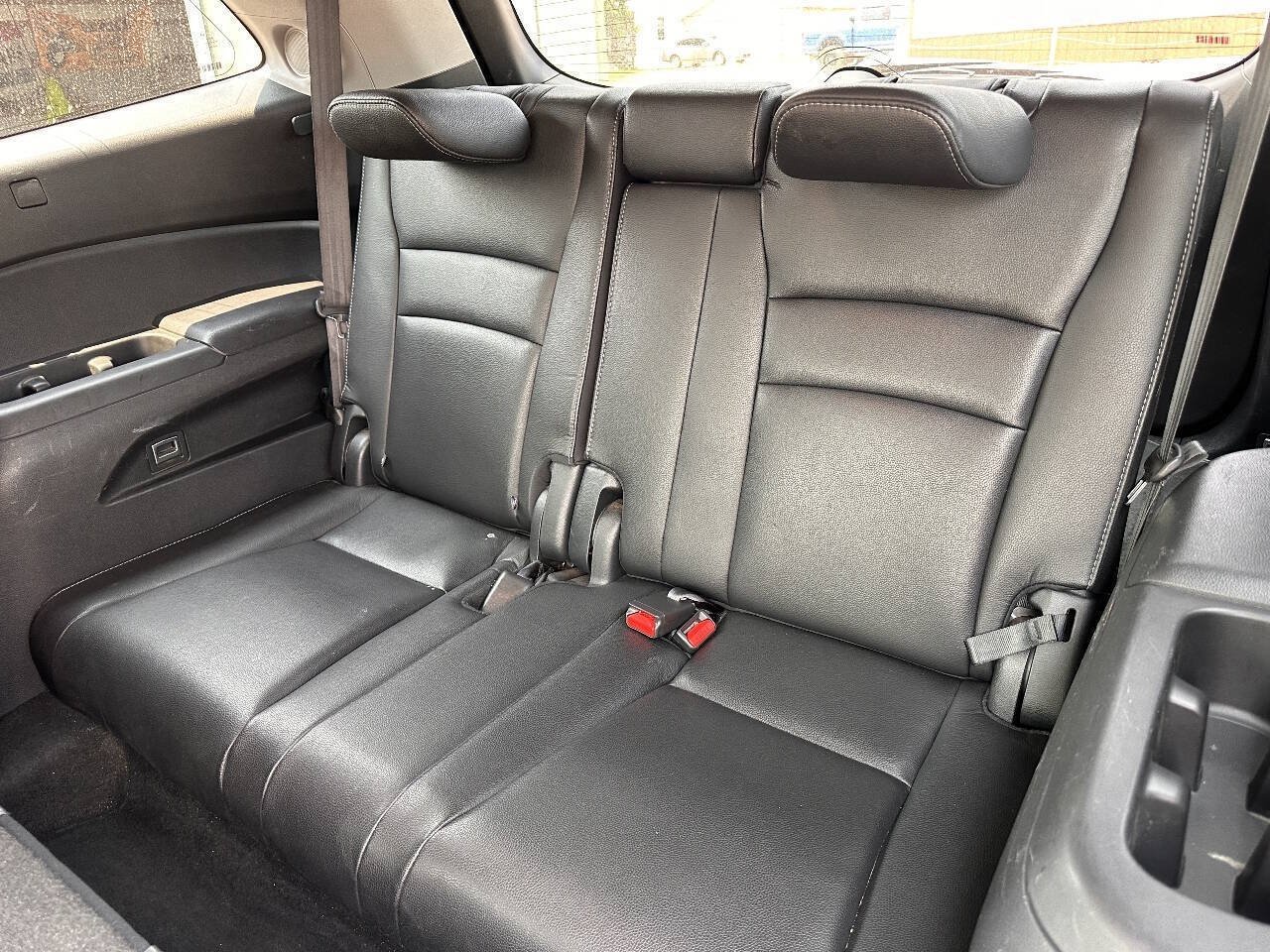 Used 2017 Honda Pilot Touring image 7