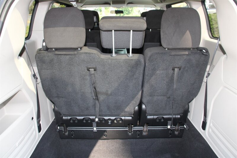 Used 2015 Dodge Grand Caravan SE w/ Quick Order Package 29E SE FWD image 17