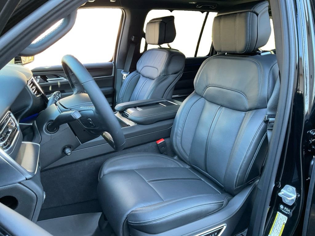 New 2026 Jeep Grand Wagoneer Summit image 28