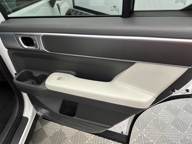 New 2026 Hyundai Santa Fe SE image 16