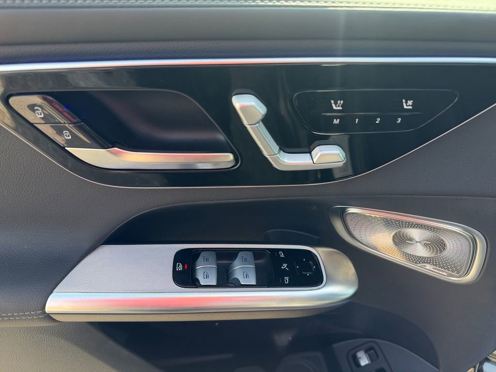 Certified 2025 Mercedes-Benz GLC 350e 4MATIC image 16