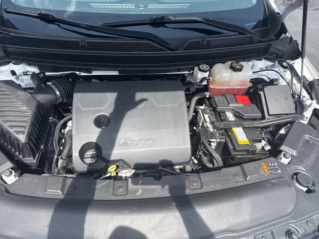 Used 2021 Buick Enclave Essence image 25