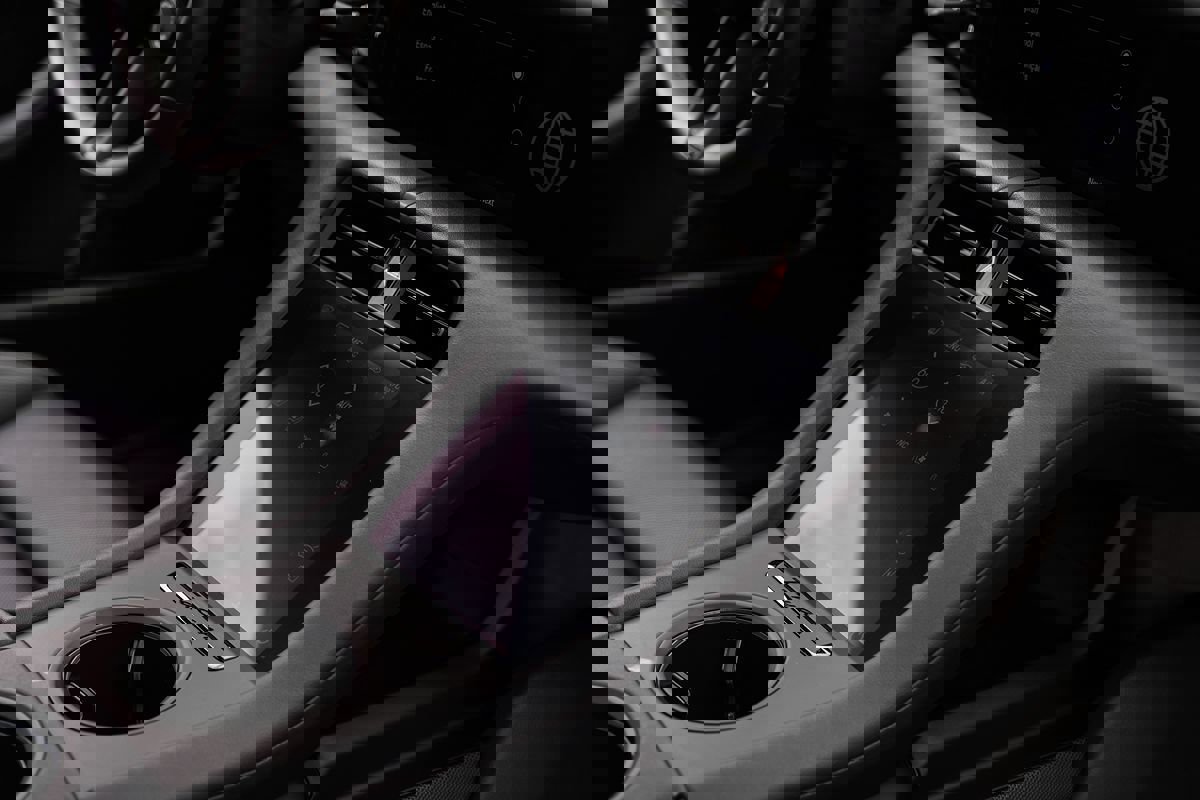 Used 2021 Porsche Taycan 4S w/ Premium Package image 21