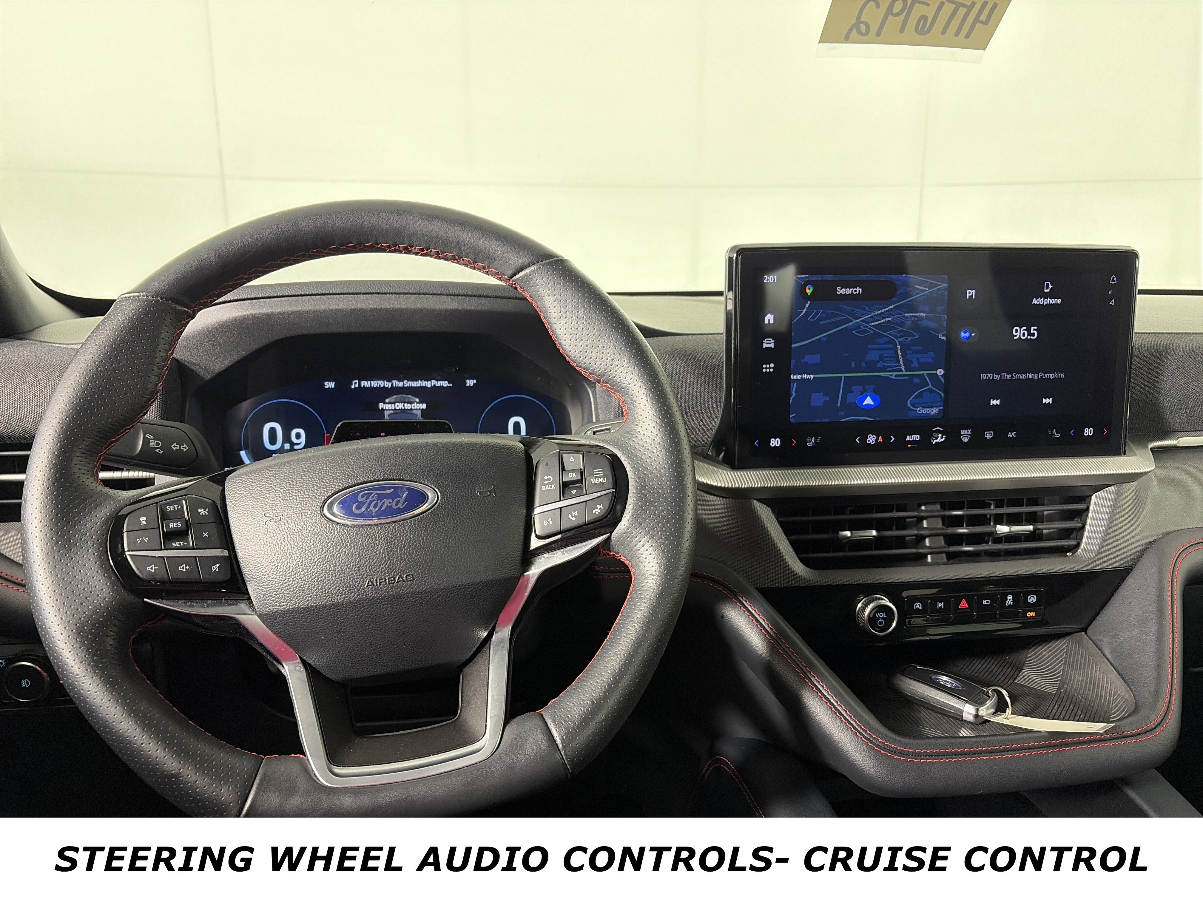 Used 2025 Ford Explorer ST-Line w/ ST-Line Street Pack image 8