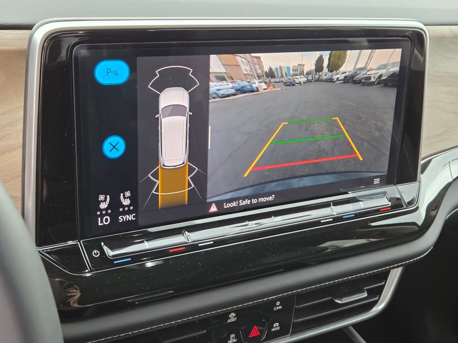 New 2026 Volkswagen Atlas SE FWD image 13