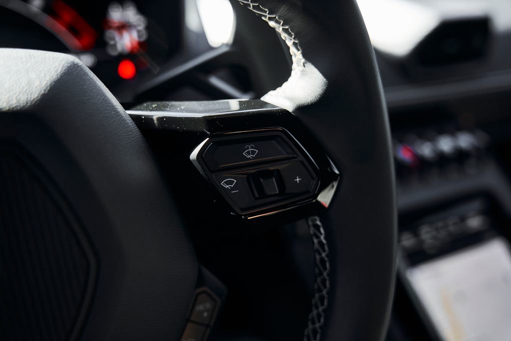 Used 2023 Lamborghini Huracan Tecnica image 57