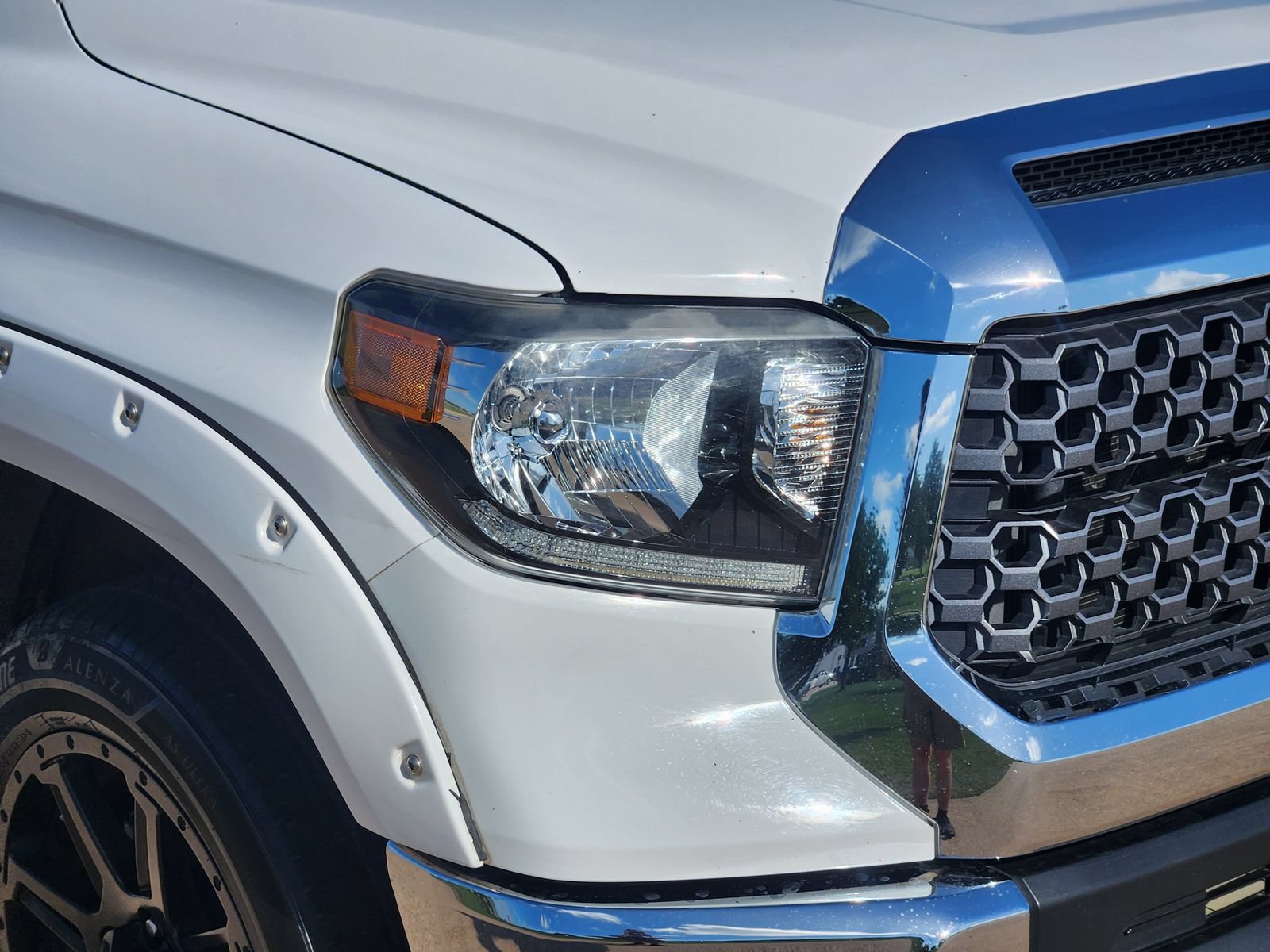 Used 2019 Toyota Tundra SR5 w/ SR5 Upgrade Package RWD image 11