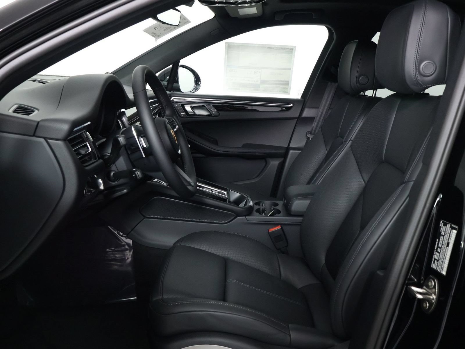 New 2026 Porsche Macan S AWD/4WD image 5
