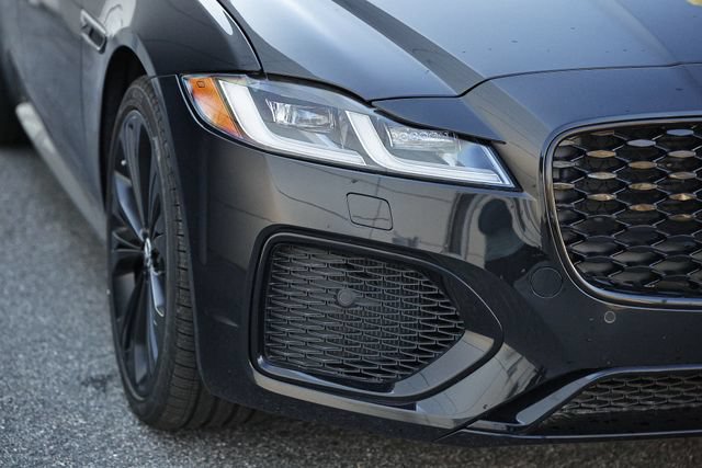New 2024 Jaguar XF R-Dynamic SE AWD/4WD image 15