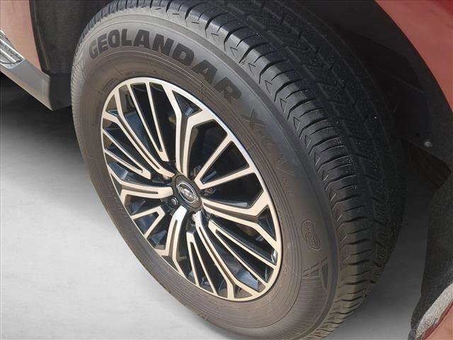 Used 2025 Nissan Armada Platinum RWD image 26