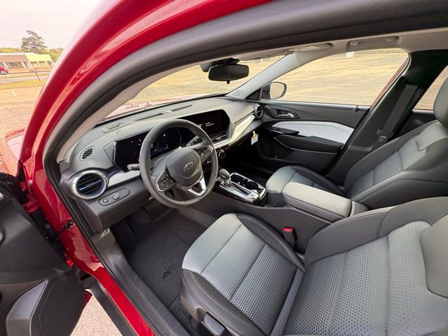New 2026 Chevrolet Trax LT w/ Sunroof Package FWD image 11