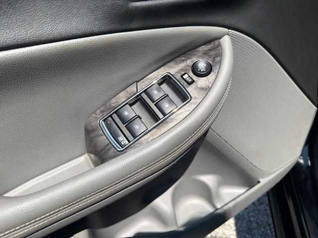 Used 2015 Chevrolet Impala LT w/ Convenience Package FWD image 11