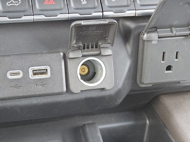 Used 2020 GMC Sierra 3500 Denali w/ Gooseneck/5TH Wheel Package image 9