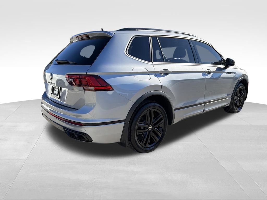Used 2022 Volkswagen Tiguan SE R-Line image 7