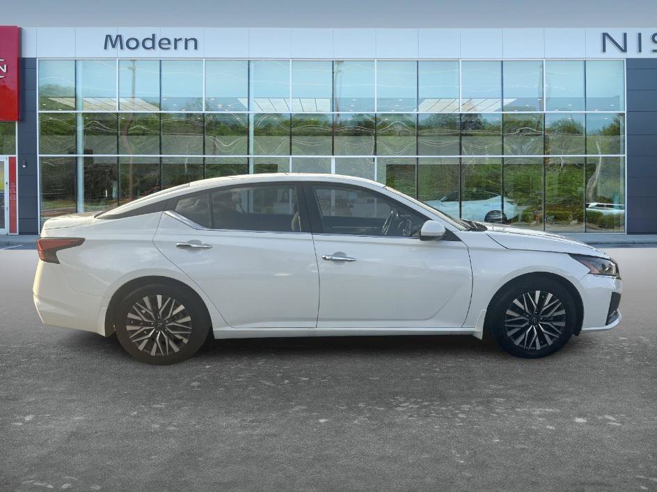 Certified 2023 Nissan Altima 2.5 SV FWD image 4