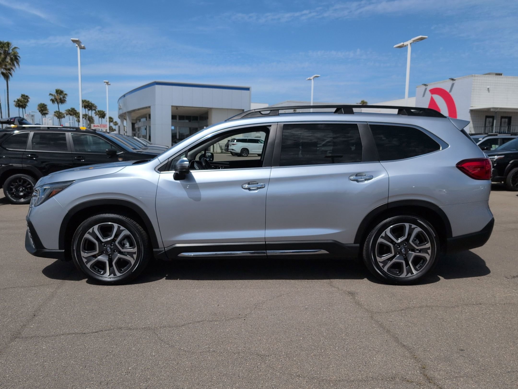 Certified 2023 Subaru Ascent Touring image 4