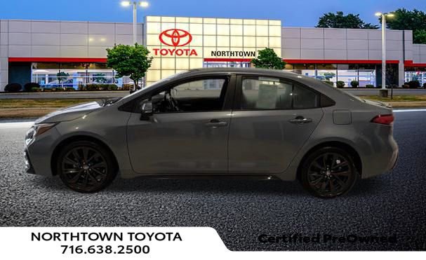 Used 2023 Toyota Corolla SE image 2