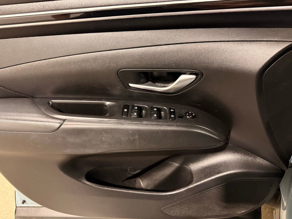 Used 2023 Hyundai Santa Cruz SEL image 13