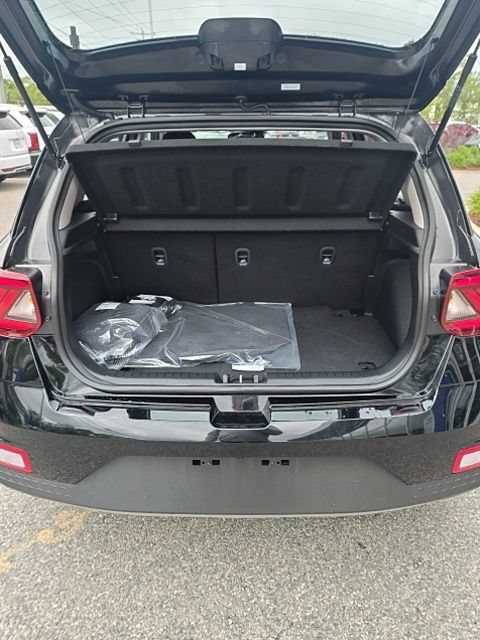 Certified 2026 Hyundai Venue SE FWD image 9