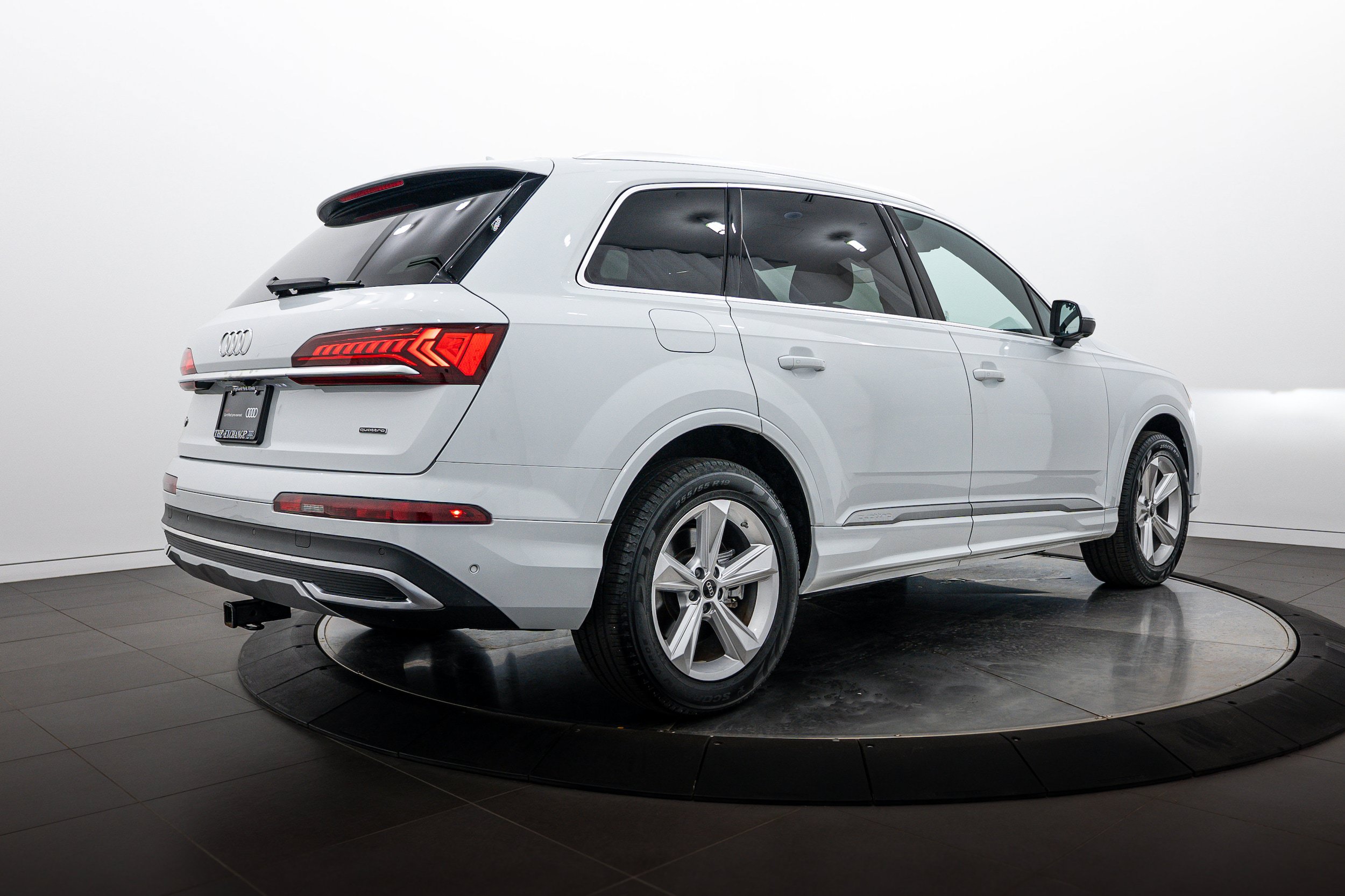 Certified 2023 Audi Q7 2.0T Premium Plus w/ Premium Plus Package AWD/4WD image 4