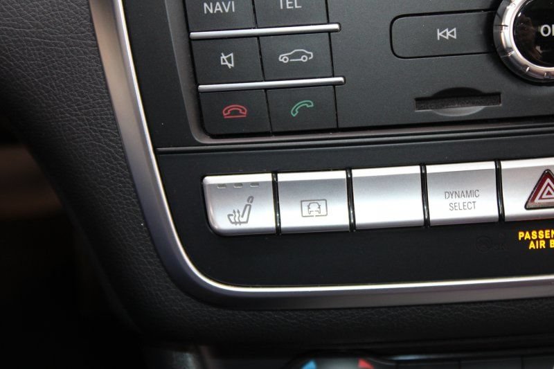 Used 2019 Mercedes-Benz GLA 250 4MATIC w/ Premium Package image 31