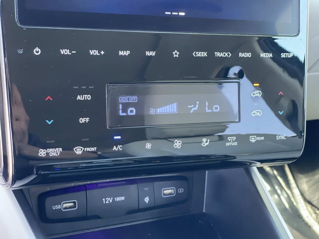 Certified 2024 Hyundai Tucson Limited image 11