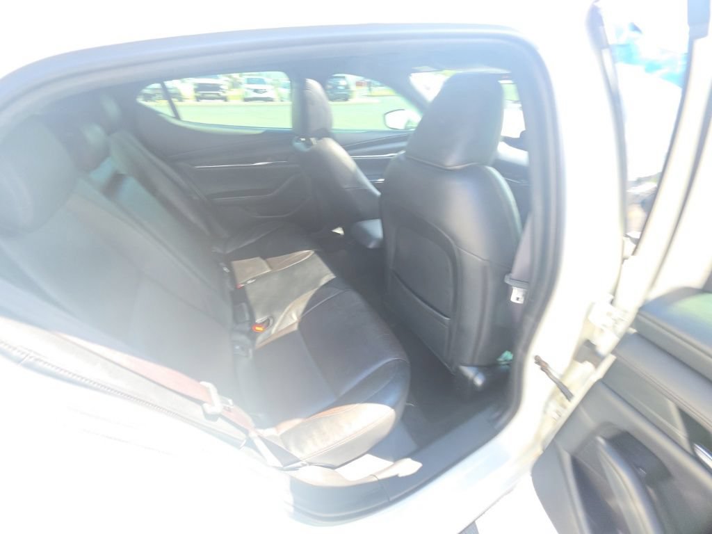 Used 2019 MAZDA MAZDA3 Hatchback FWD image 30