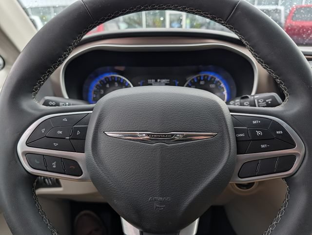 Used 2023 Chrysler Voyager LX FWD image 20