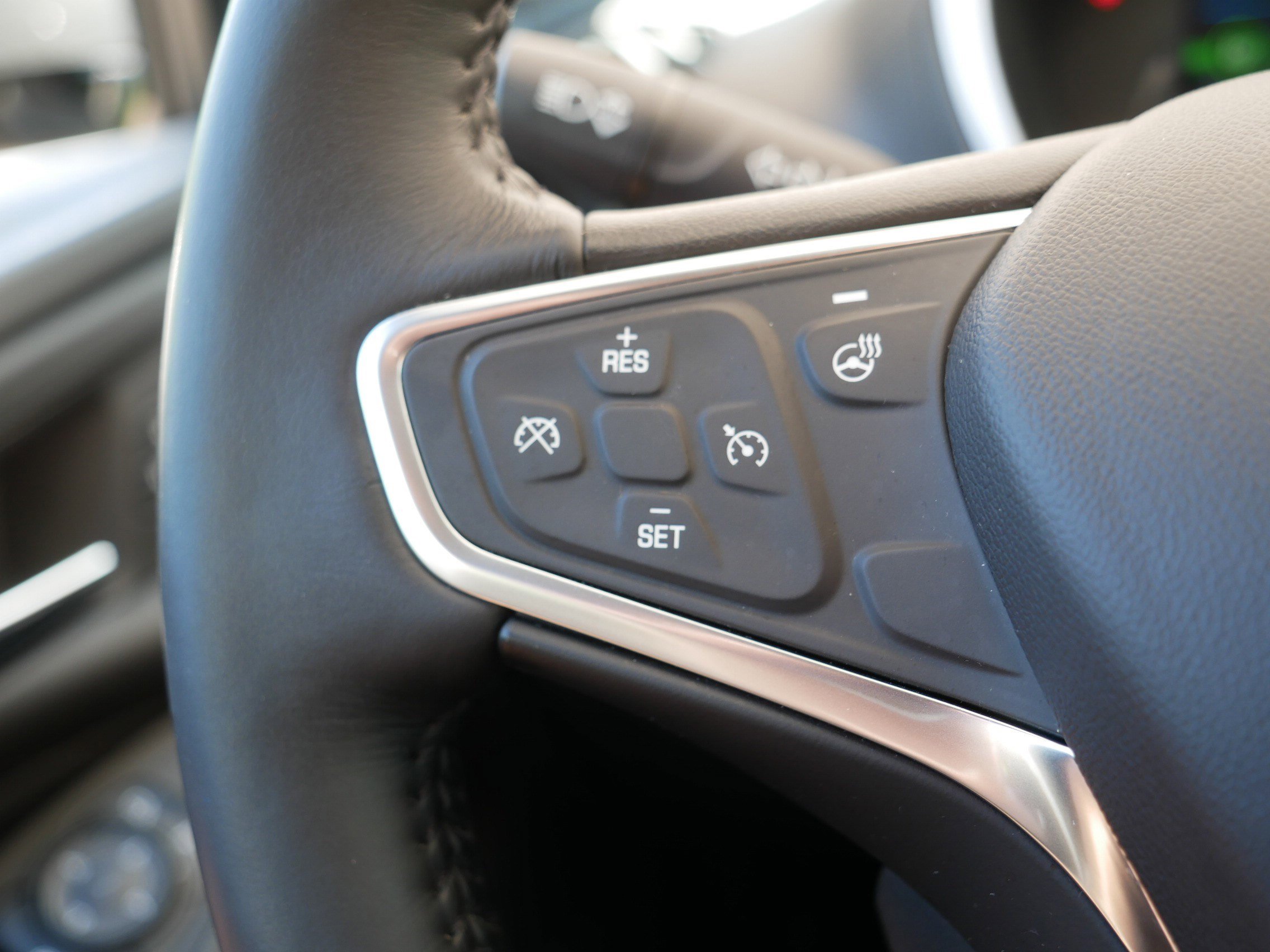 Used 2016 Chevrolet Volt LT w/ Comfort Package FWD image 28