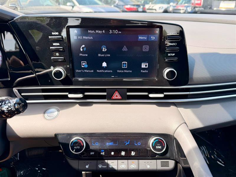 Used 2022 Hyundai Elantra SEL w/ Convenience + Premium Package FWD image 13