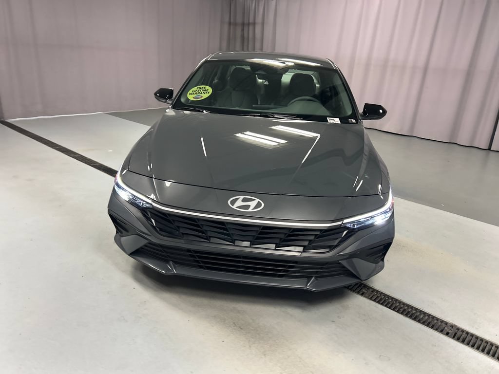 New 2026 Hyundai Elantra SEL FWD video 2