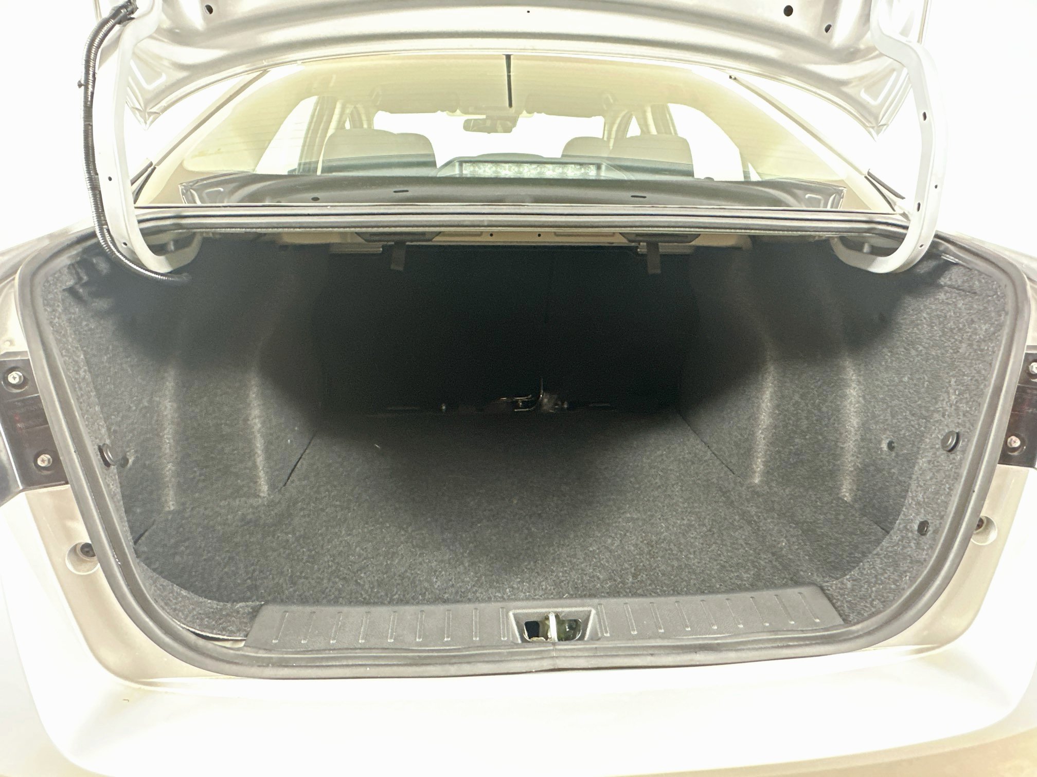 Used 2025 Nissan Versa S w/ S Plus Package FWD image 27