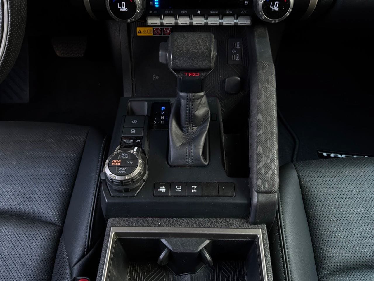 Used 2024 Toyota Tacoma TRD Off-Road w/ TRD Off Road Premium Package AWD/4WD image 17