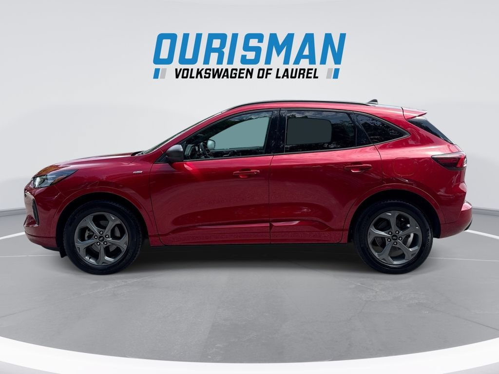 Used 2023 Ford Escape ST-Line w/ Tech Pack #1 AWD/4WD image 5