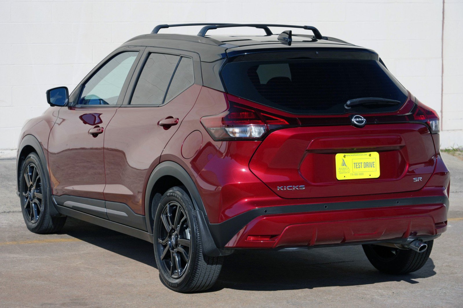 Used 2023 Nissan Kicks SR w/ SR Premium Package FWD image 45
