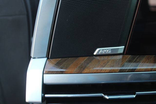 Used 2026 Cadillac Escalade ESV Platinum Sport w/ LPO, ONYX Package AWD/4WD image 46