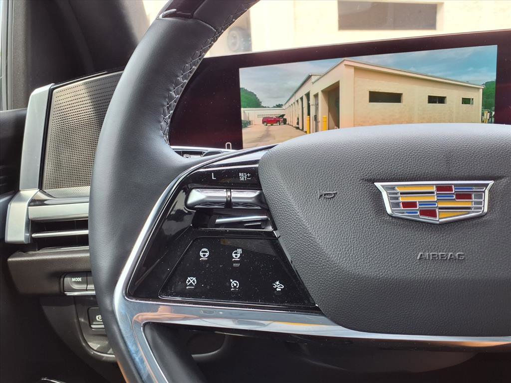 Used 2025 Cadillac Escalade ESV Sport w/ LPO, ONYX Package RWD image 16