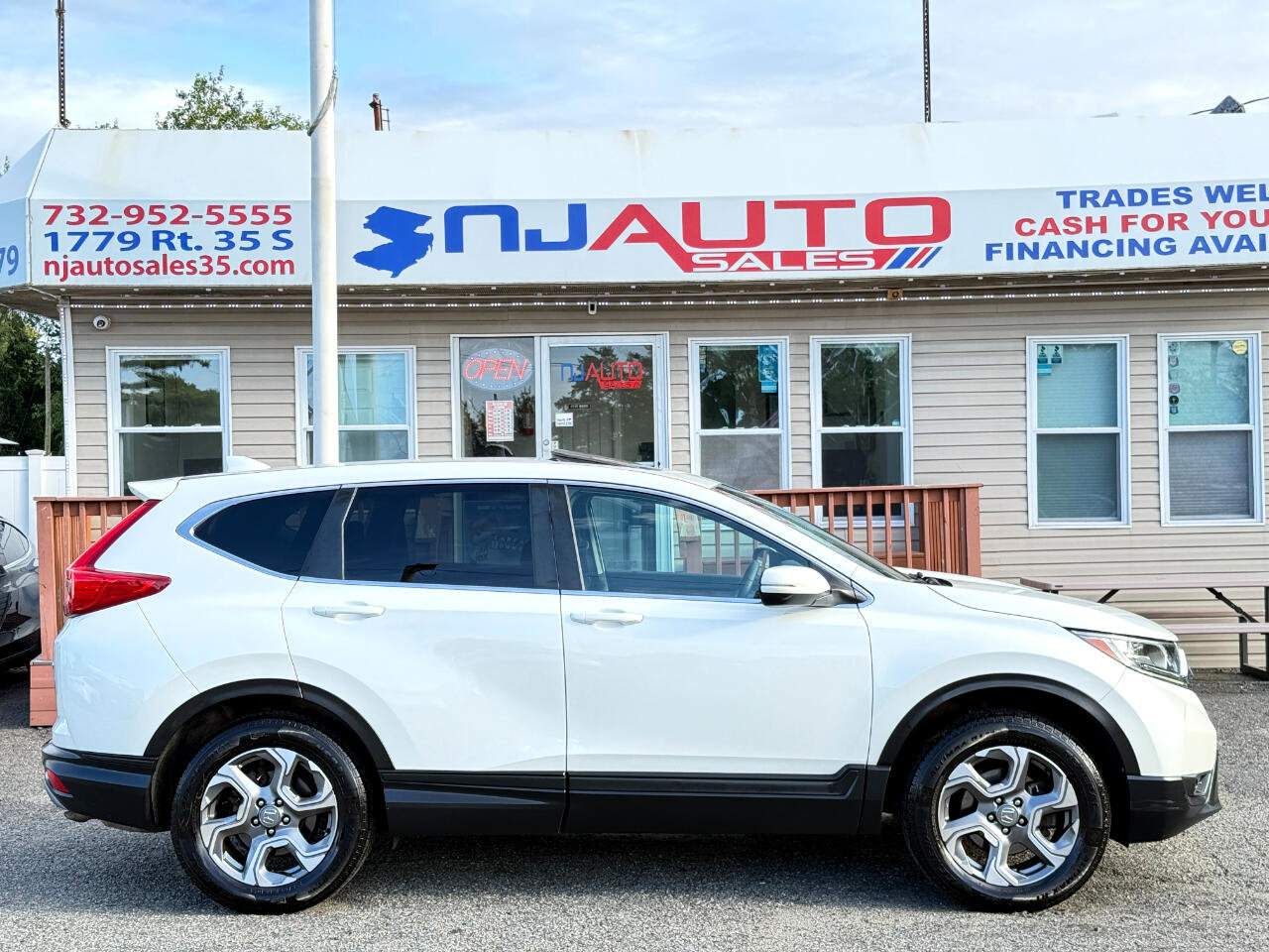 Used 2018 Honda CR-V EX image 3