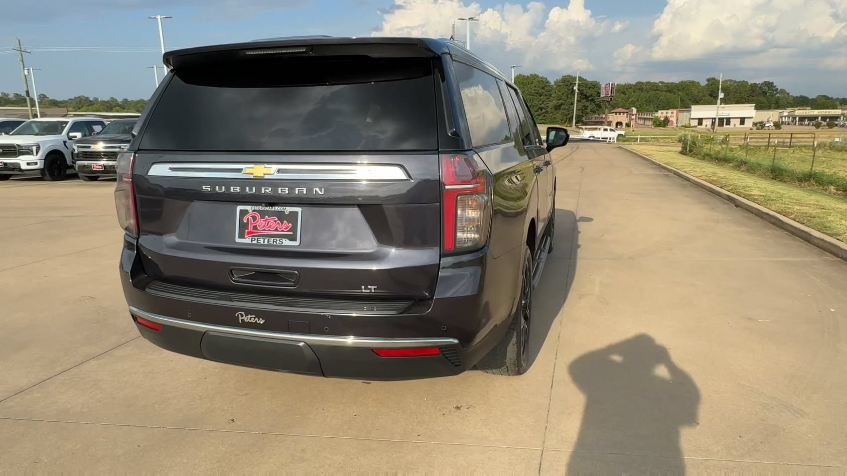 Used 2024 Chevrolet Suburban LT AWD/4WD image 8