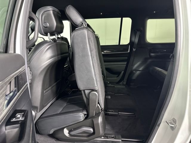 Used 2022 Jeep Wagoneer Series III w/ Flexible Seating Group image 46