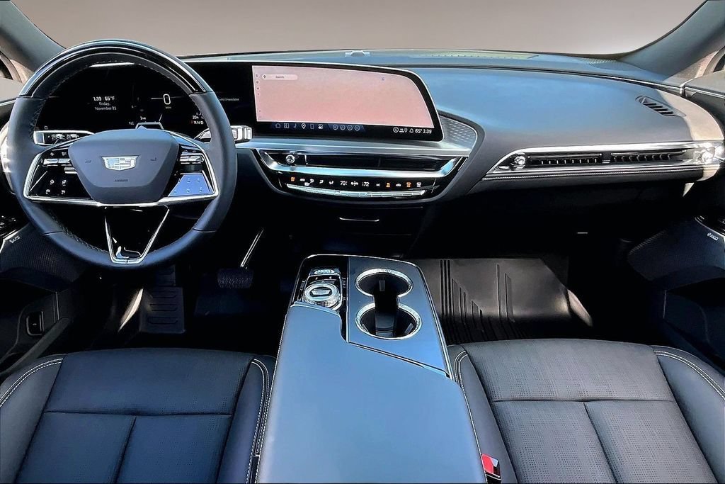 New 2026 Cadillac Lyriq Premium Luxury w/ LPO, Floor Liner Package AWD/4WD image 5